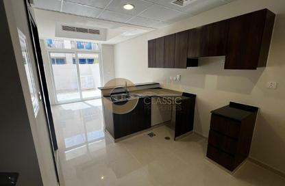 Villa - 4 - 4 for rent in Victoria - Damac Hills 2 - Dubai Villa - 4 - 4 for rent in Victoria - Damac Hills 2 - Dubai
