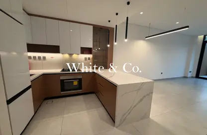 شقة - غرفة نوم - 2 حمامات للبيع في 2 هايلبرون بارك لين - منطقة 11 - قرية جميرا الدائرية - دبي