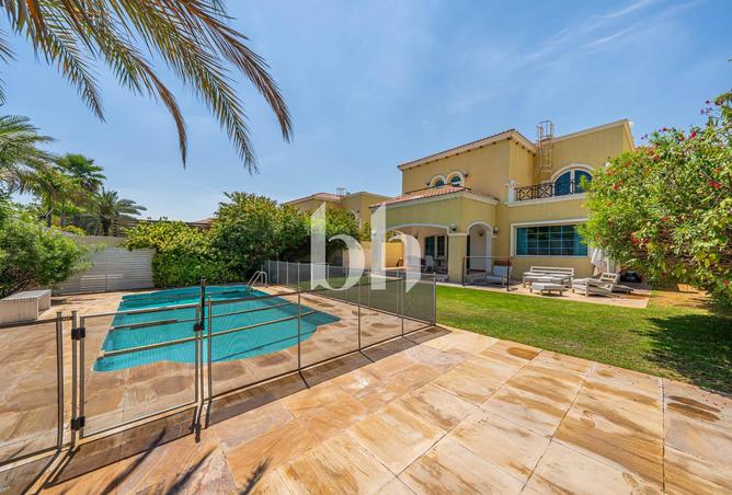 Semi Upgraded | Well Maintained | Vacant June