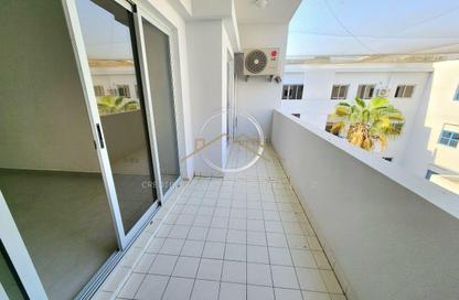 Apartment - 2 Bedrooms - 2 Bathrooms for rent in Dar Al Muraqqabat - Al Muraqqabat - Deira - Dubai