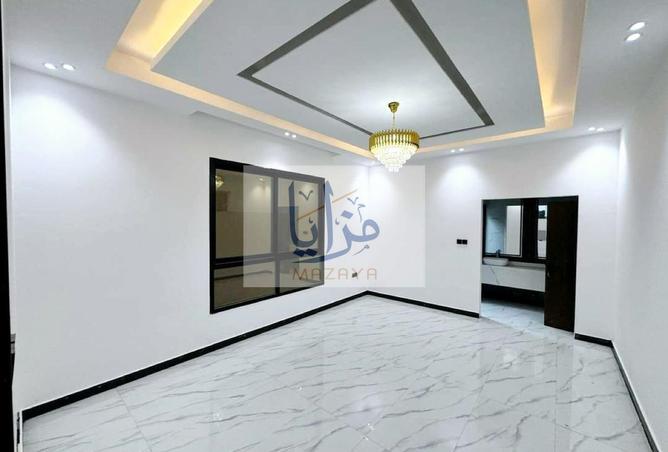 81118038 - Property Image 3