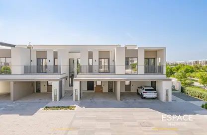 Townhouse - 3 Bedrooms - 4 Bathrooms for rent in Aura Gardens - Tilal Al Ghaf - Dubai