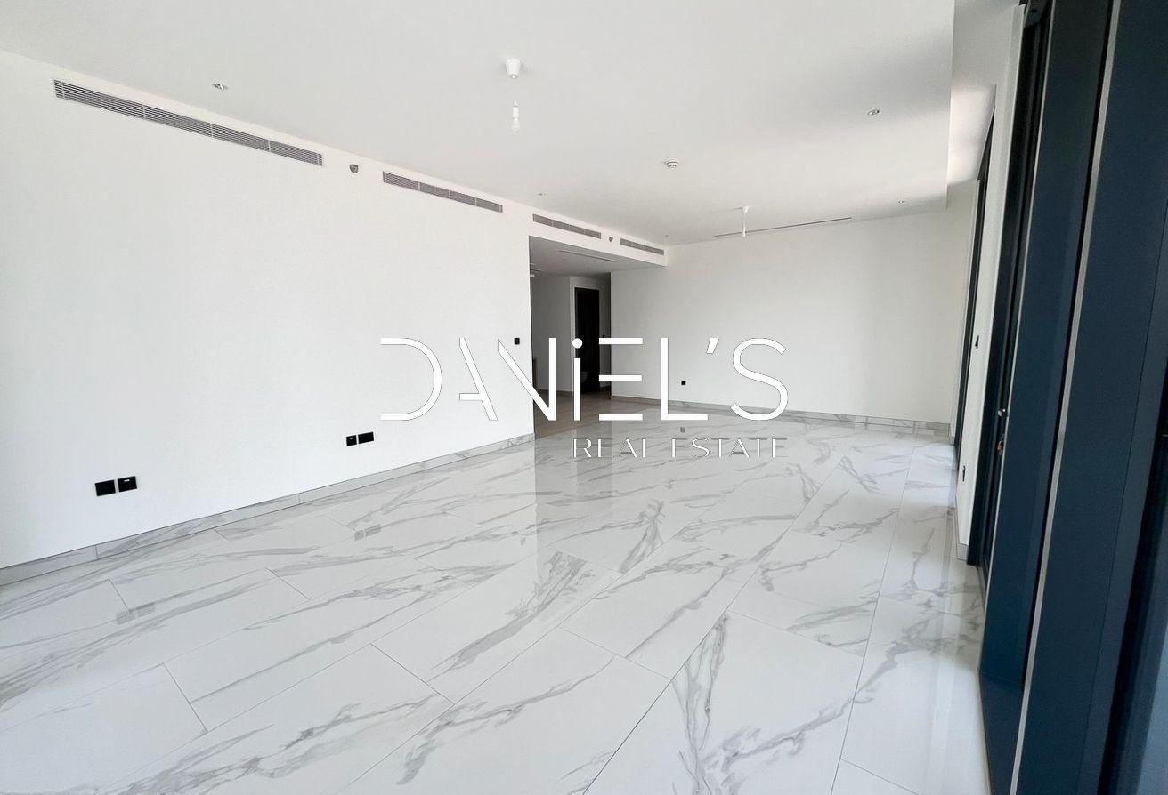 Multiple Units | Corner Unit | Brand new photo 3
