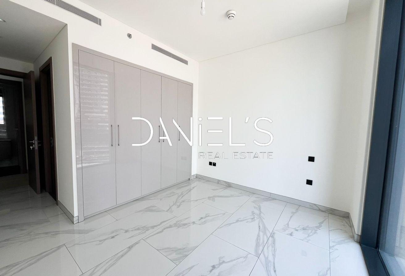 Multiple Units | Corner Unit | Brand new photo 7