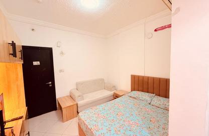 Apartment - Studio - 1 for rent in Bu Tina - Al Sharq - Sharjah