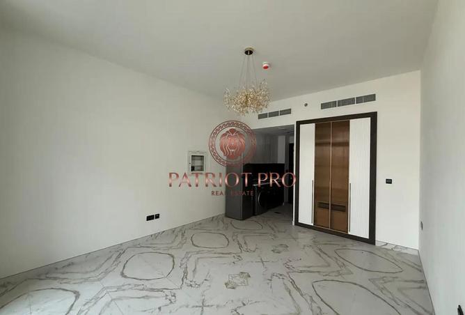 Brand New Studio | Vacant & Ready to Move In |