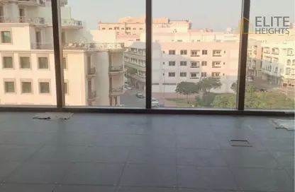 مكتب - غرفة نوم - 2 حمامات للايجار في جولدن جايت - عود ميثاء - بر دبي - دبي