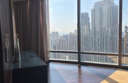 Apartment - 2 Bedrooms - 3 Bathrooms for rent in Burj Khalifa Area - Downtown Dubai - Dubai
