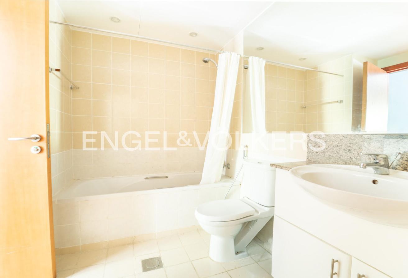Furnished l Vacant l Garden View photo 8