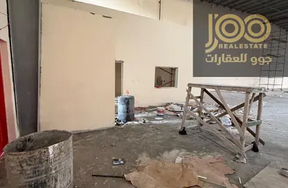 مستودع - استوديو - 4 حمامات للايجار في أم الثعوب - أم القيوين