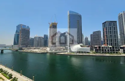 Apartment - 1 Bedroom - 2 Bathrooms for rent in West Wharf - Business Bay - Dubai