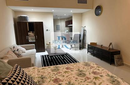 Apartment - Studio - 1 Bathroom for rent in Oasis Tower 1 - Dubai Sports City - Dubai