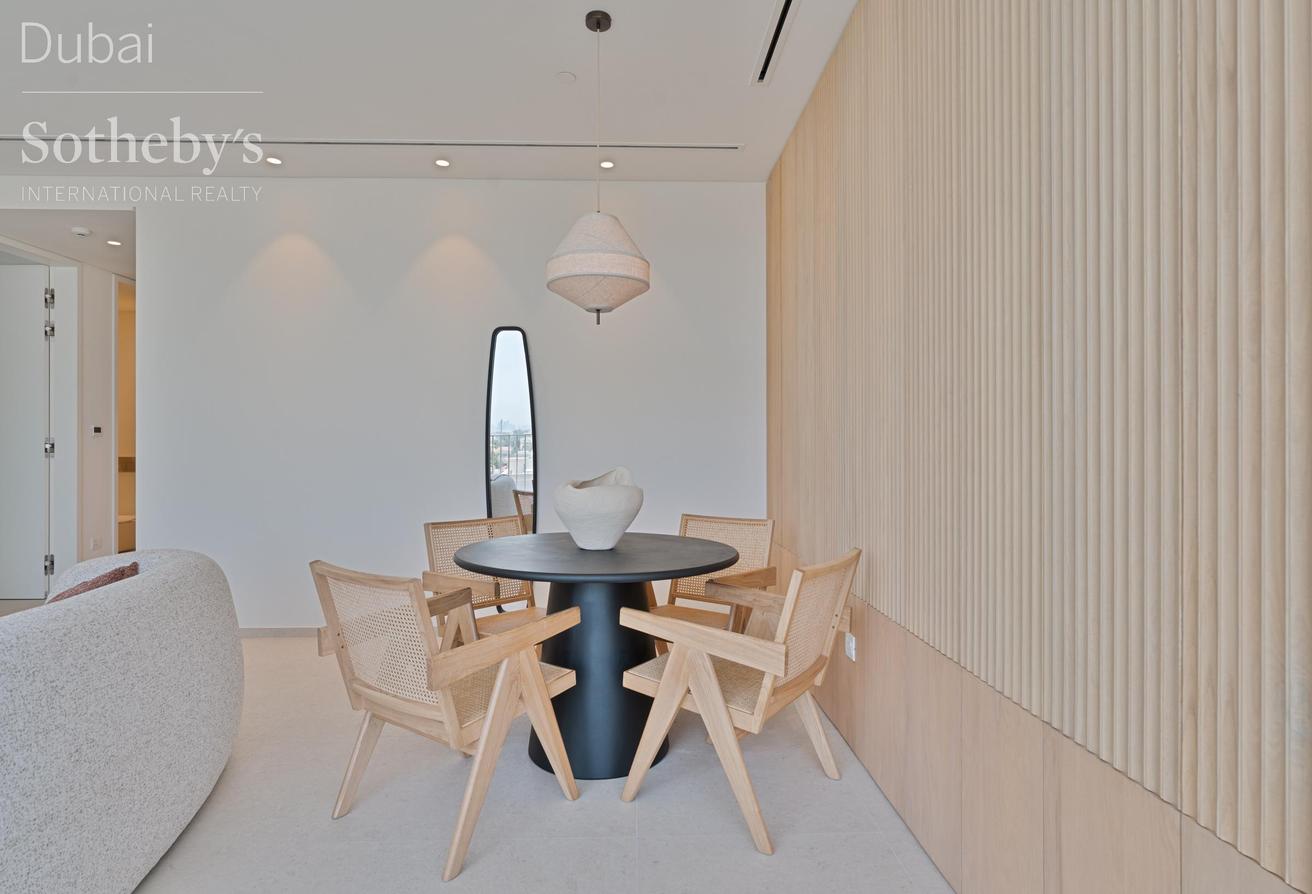 Turnkey Apartment with Burj Khalifa Views photo 9
