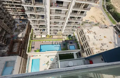 شقة - غرفة نوم - 2 حمامات للبيع في ذا ايست كريست - ديستريكت 17 - قرية جميرا الدائرية - دبي