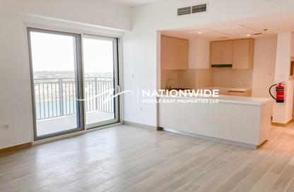 Apartment - 2 - 2 for sale in Waters Edge - Yas Island - Abu Dhabi