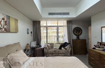 Villa - 4 Bedrooms - 4 Bathrooms for sale in Somerset Mews - District 10 - Jumeirah Village Circle - Dubai