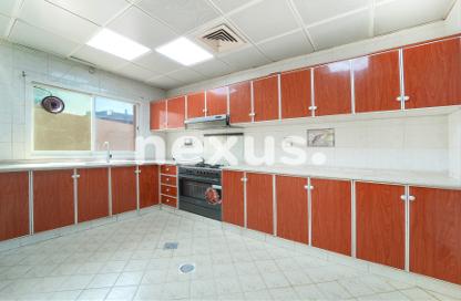 Townhouse - 3 - 4 for rent in Mirdif - Dubai