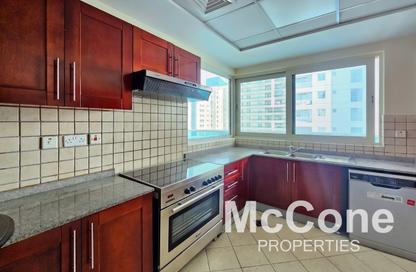 Apartment - 2 Bedrooms - 3 Bathrooms for rent in Cascades Tower - Dubai Marina - Dubai