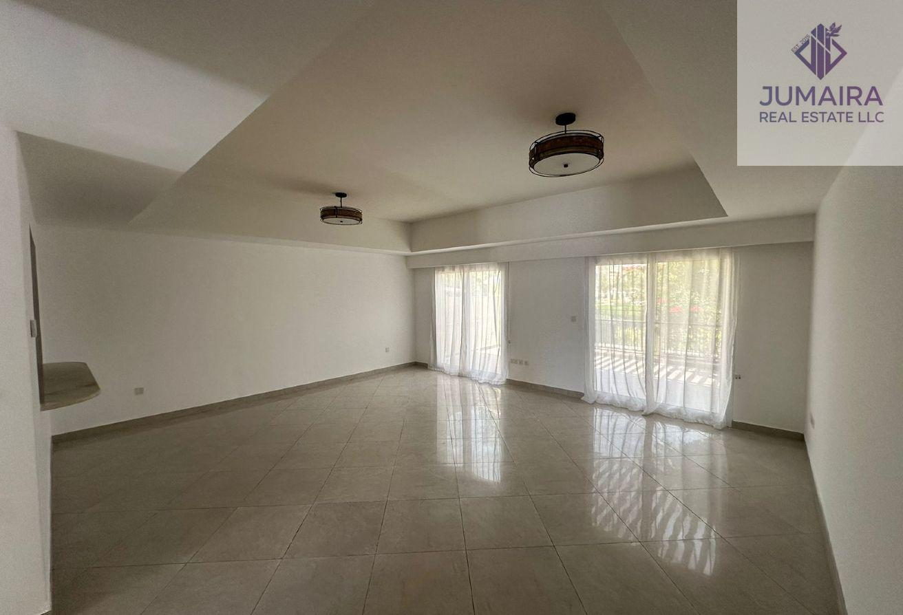 Bayti 3+Maid VIlla For Sell -Al Hamra Village