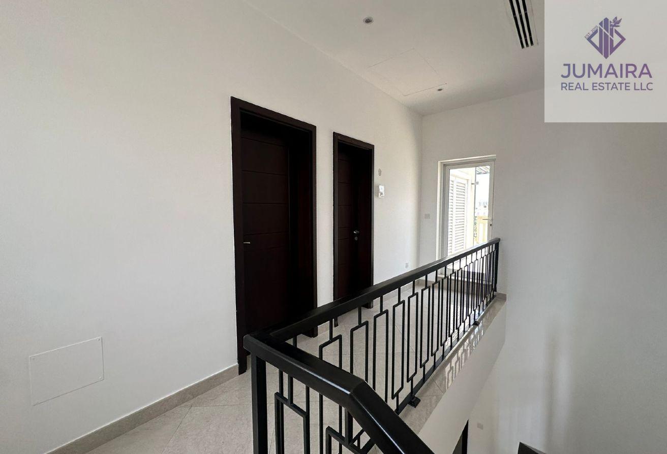 Bayti 3+Maid VIlla For Sell -Al Hamra Village