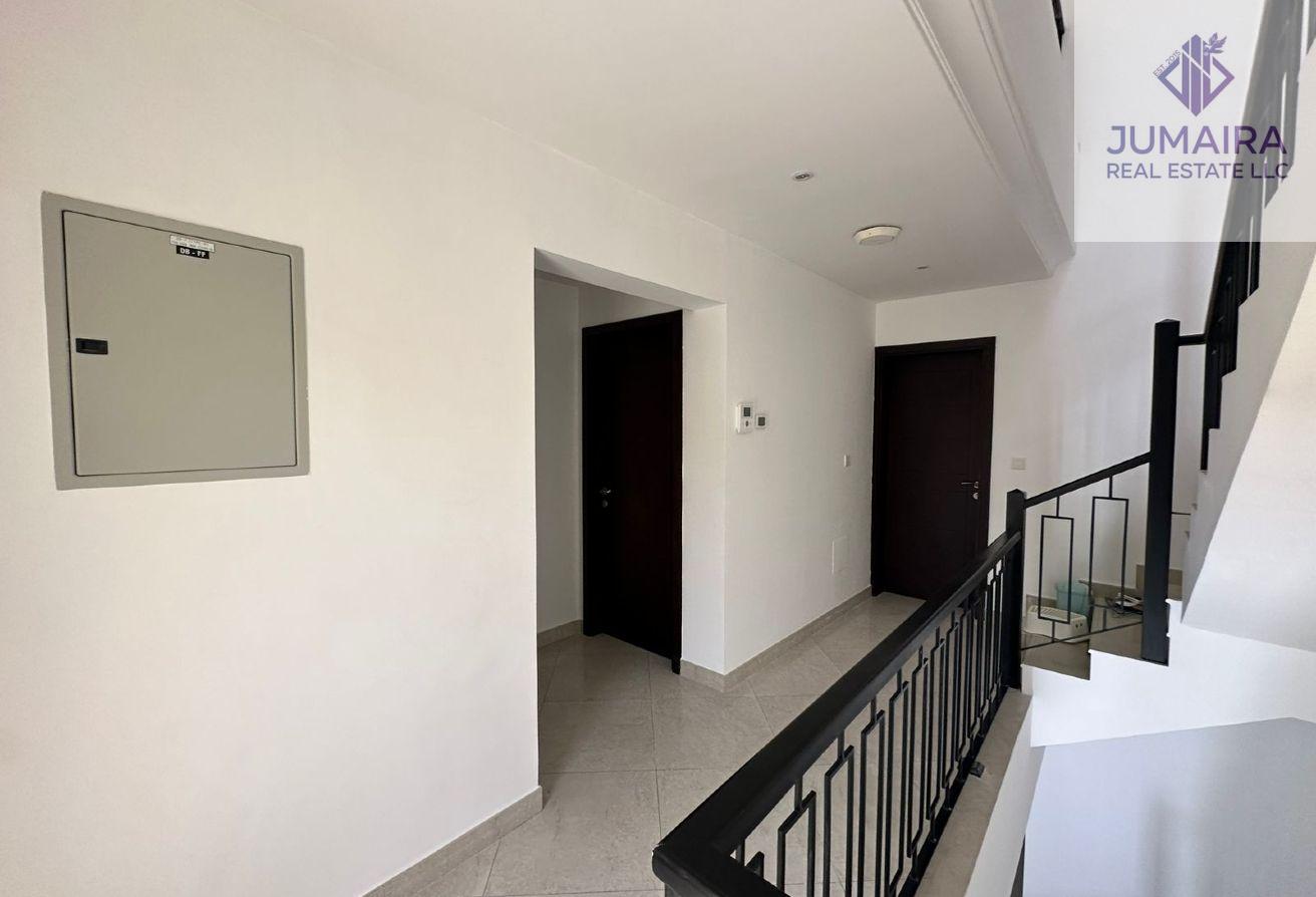 Bayti 3+Maid VIlla For Sell -Al Hamra Village