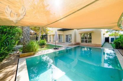 Villa - 5 - 5 for sale in Meadows 8 - Meadows - Dubai