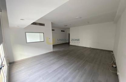 Office Space - Studio - 1 Bathroom for rent in Sarah Building - Al Garhoud - Dubai