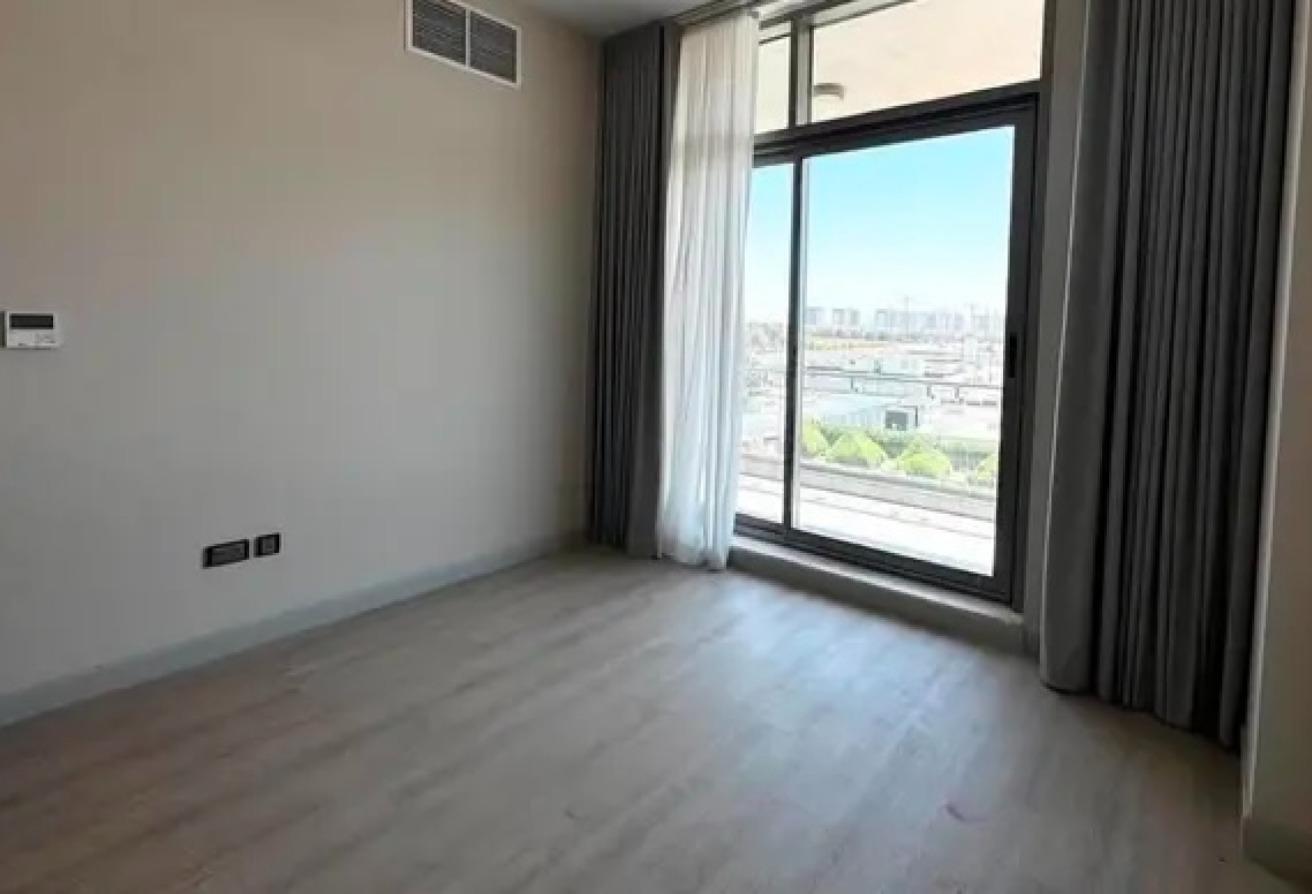 AVAILABLE! Fully Furnished! Best Quality! Perfect photo 8