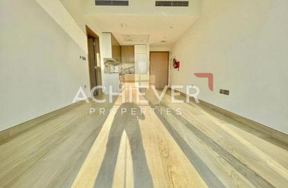 Apartment - 1 Bedroom - 1 Bathroom for sale in Azizi Riviera 16 - Azizi Riviera - Meydan One - Meydan - Dubai
