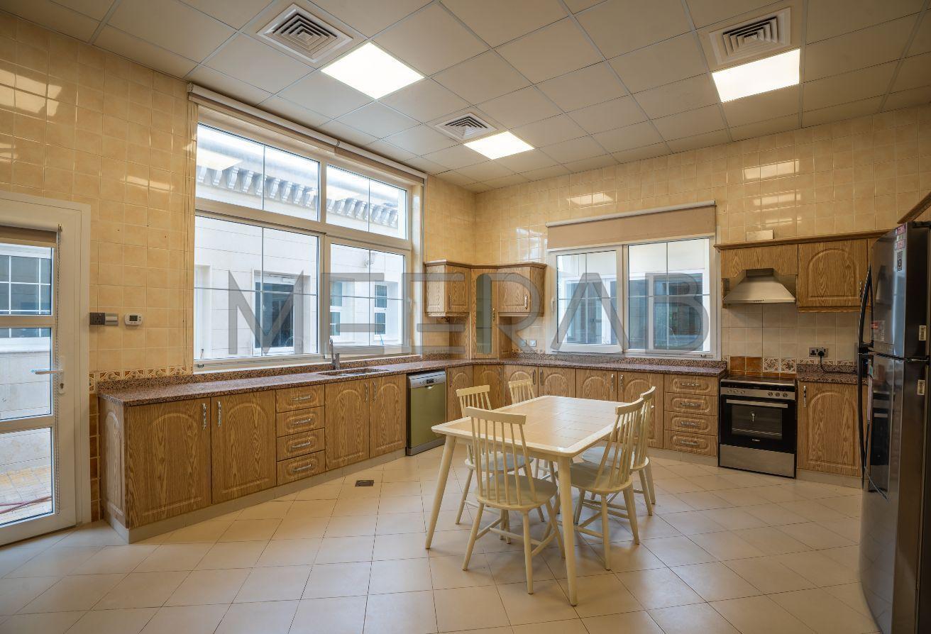 PREMIUM VILLA | FURNISHED | POOL | LIFT | GYM photo 10