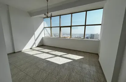 Apartment - 2 Bedrooms - 2 Bathrooms for rent in Al Waleed Tower - Al Qasba - Sharjah