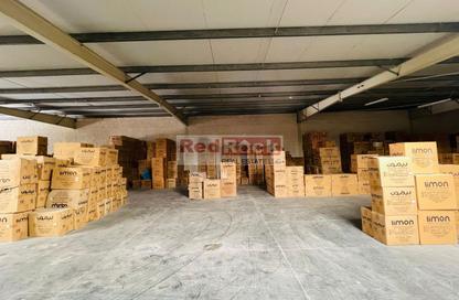 Warehouse - Studio - 1 for rent in Al Quoz Industrial Area 3 - Al Quoz Industrial Area - Al Quoz - Dubai