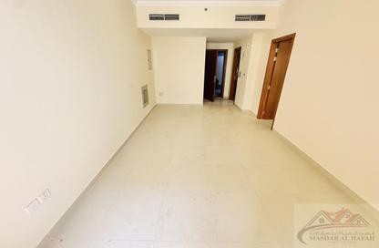 Apartment - 1 - 2 for rent in Muwailih Building - Muwaileh - Sharjah