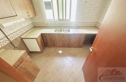 Apartment - 1 - 2 for rent in Muwailih Building - Muwaileh - Sharjah