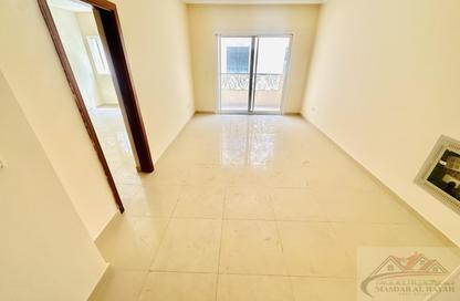 Apartment - 1 - 2 for rent in Muwailih Building - Muwaileh - Sharjah