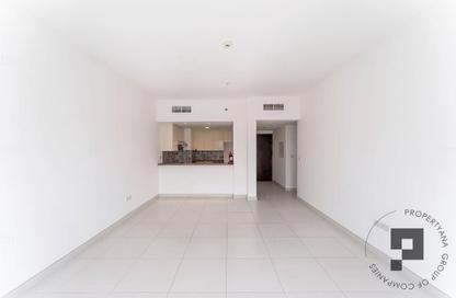 Apartment - 2 Bedrooms - 3 Bathrooms for rent in Rabdan Building - Motor City - Dubai