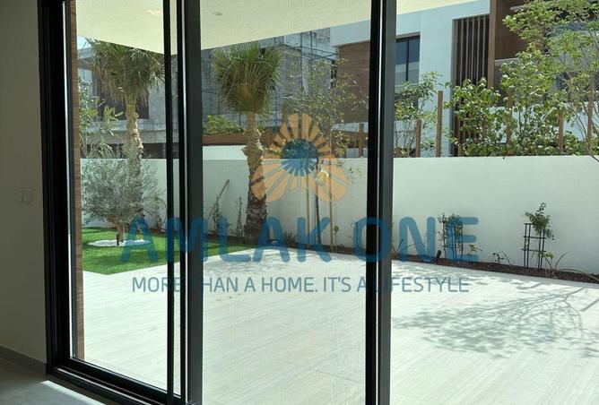 70280452 - صورة العقار 3