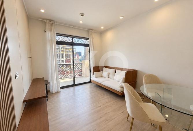 Renovated | Vacant Now | Furnished Option photo 3