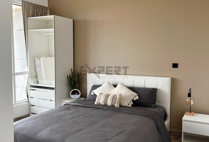 Luxury 1BHK | Fully Furnished | Prime Location