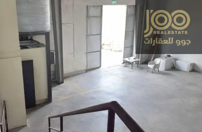 مستودع - استوديو - 1 حمام للايجار في أم الثعوب - أم القيوين