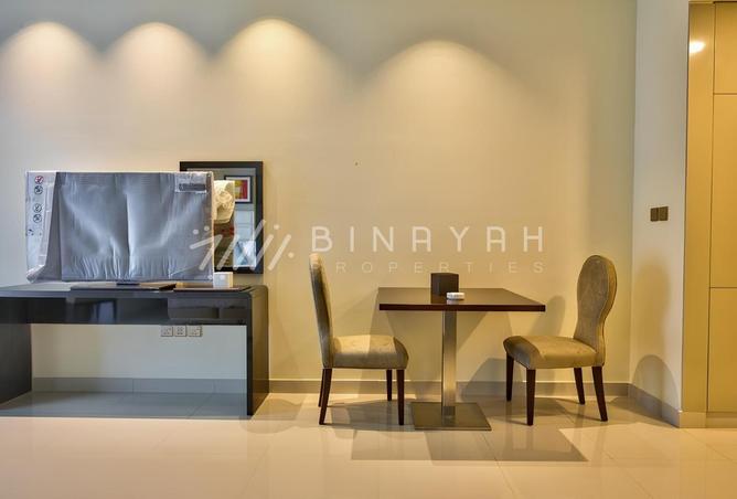 Fully Furnished | Spacious Studio | Vacant photo 2