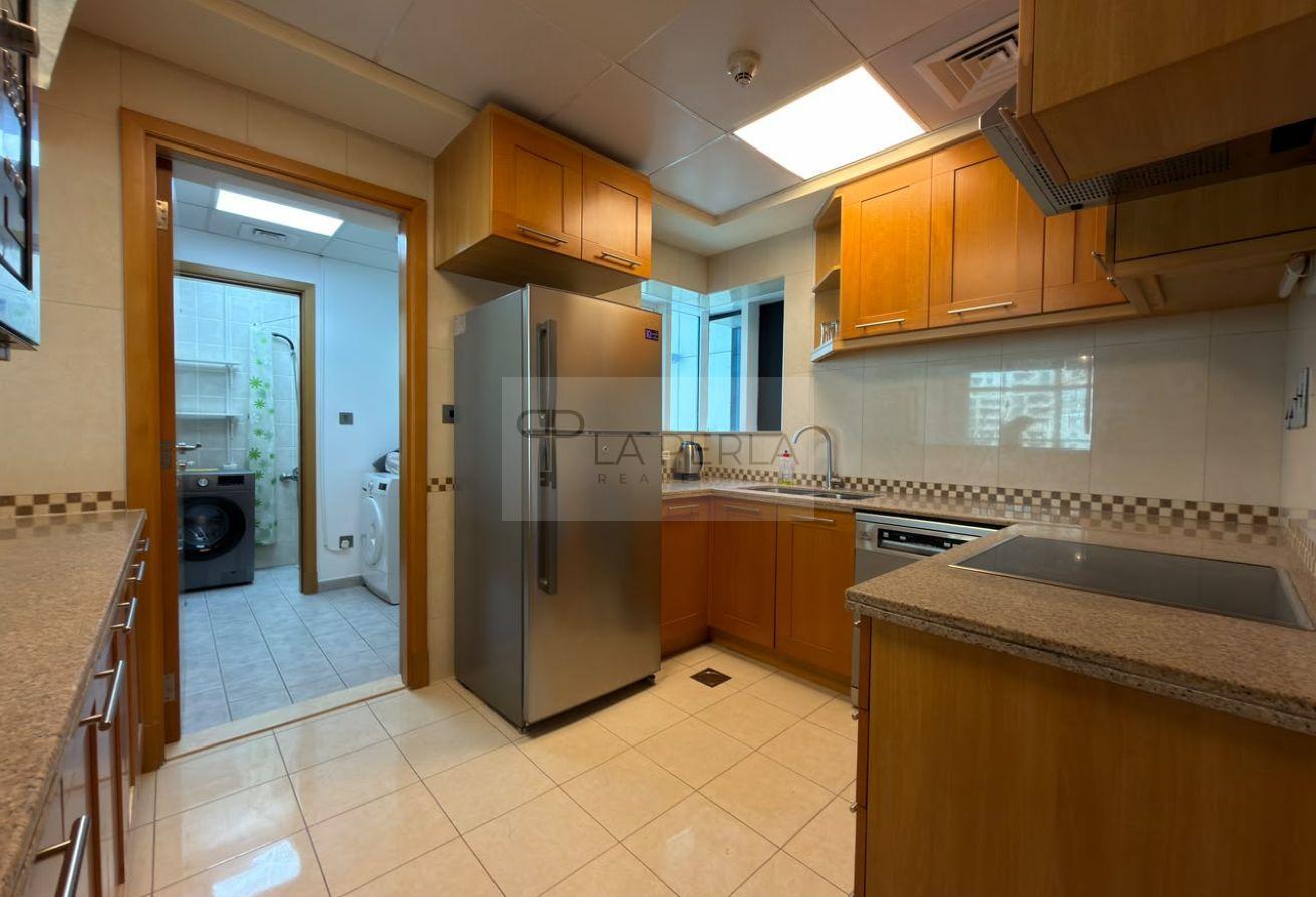 Luxury 2BR |Maid’s Room & Study| Full Marina View photo 9