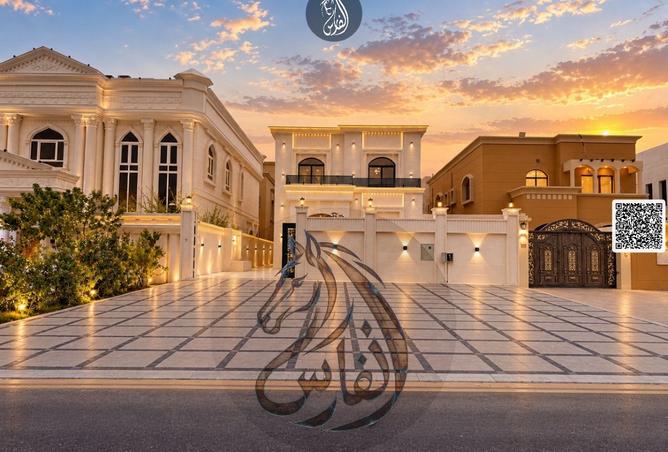 4 BR Villa with 4300 sqft and Private Balcony