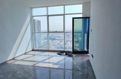 Apartment - 1 - 2 for rent in Al Majaz 2 - Al Majaz - Sharjah