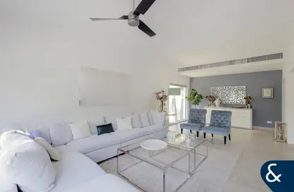 Villa - 4 Bedrooms - 4 Bathrooms for sale in Meadows 5 - Meadows - Dubai