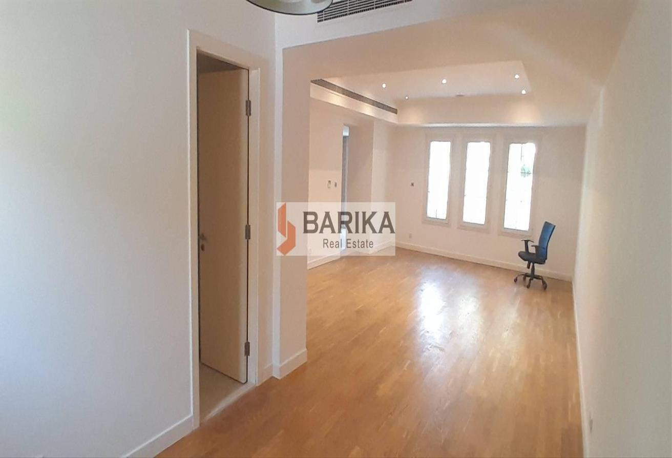SINGLE ROW | FULLY UPGRADED | 3BED+STUDY photo 11