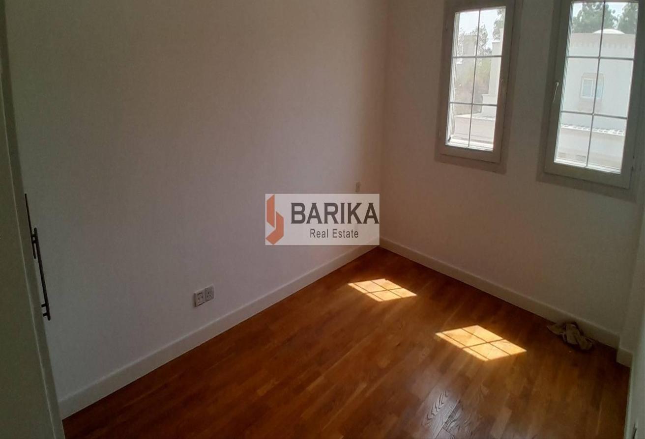 SINGLE ROW | FULLY UPGRADED | 3BED+STUDY photo 7