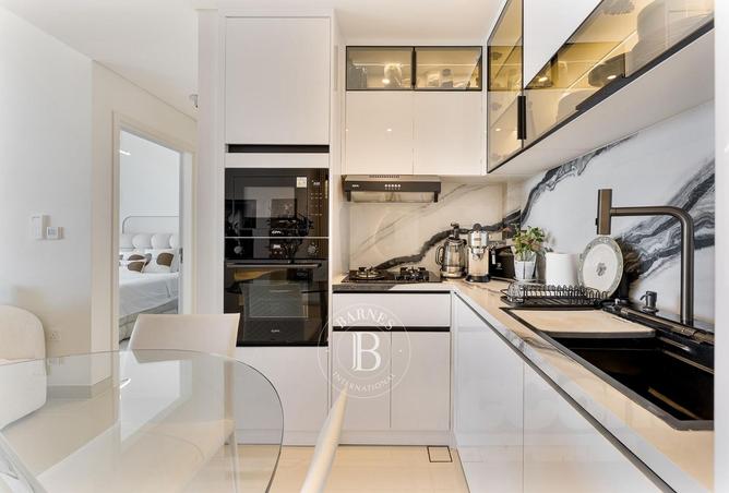 1-bed apartment in 5242 Tower 1 · Furnished · Sea view — photo 4