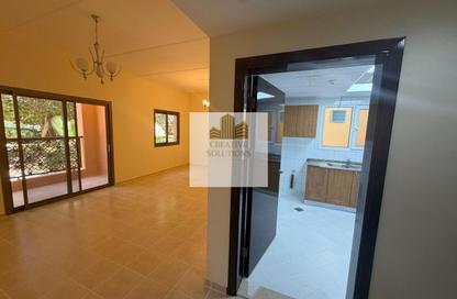 Apartment - 1 Bedroom - 1 Bathroom for rent in The Gardens Building 108 - The Gardens Buildings - The Gardens - Dubai