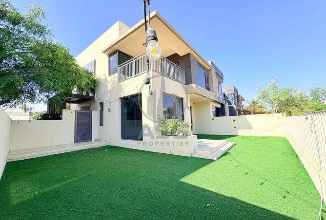 135644423 - Property Main Image